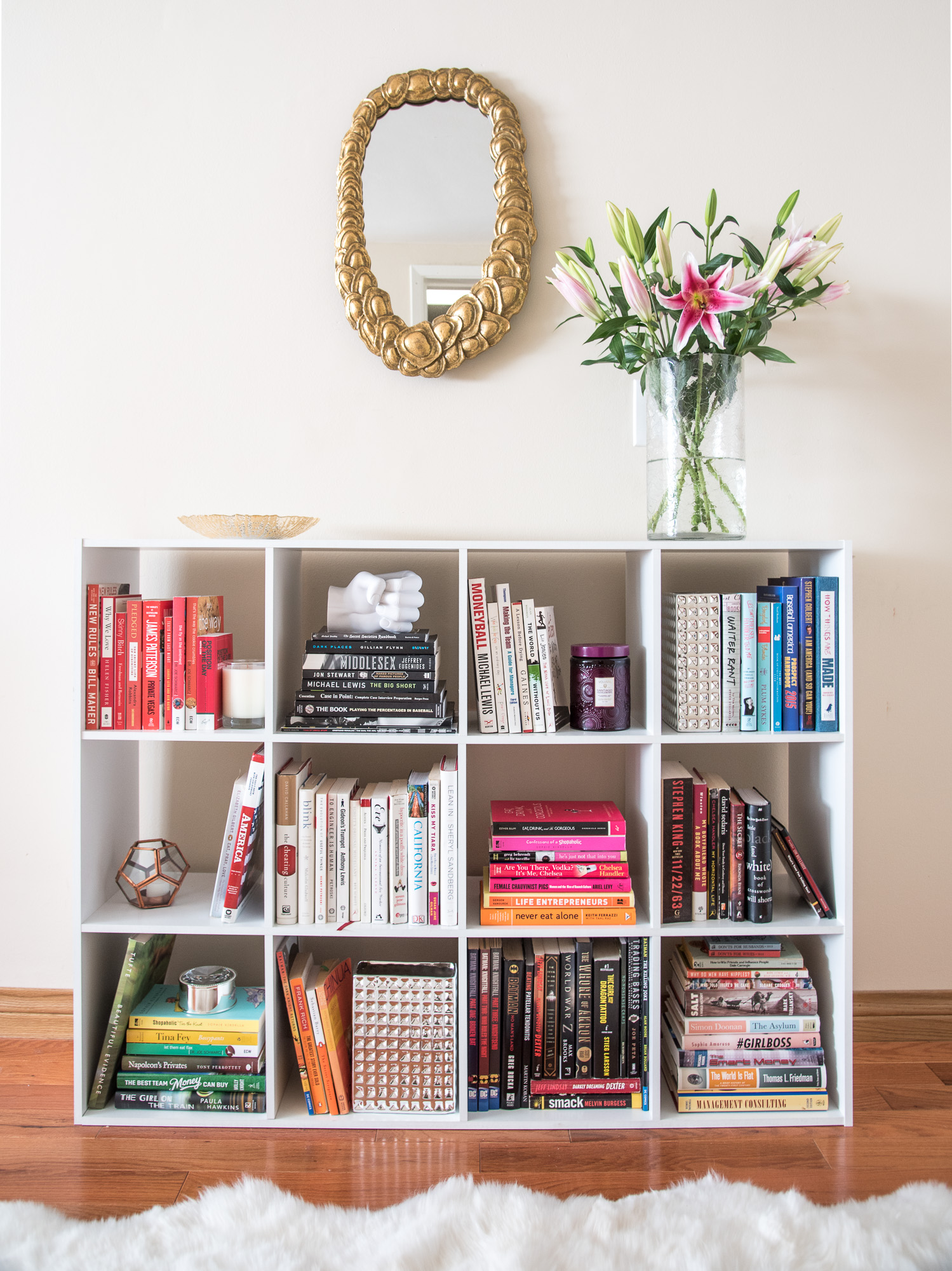 how to design a colorful entryway bookshelf
