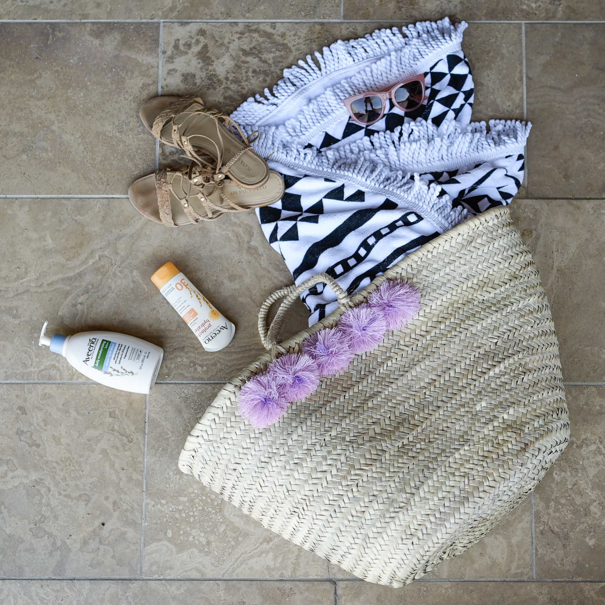 Summer essentials for a Palm Springs getaway! 