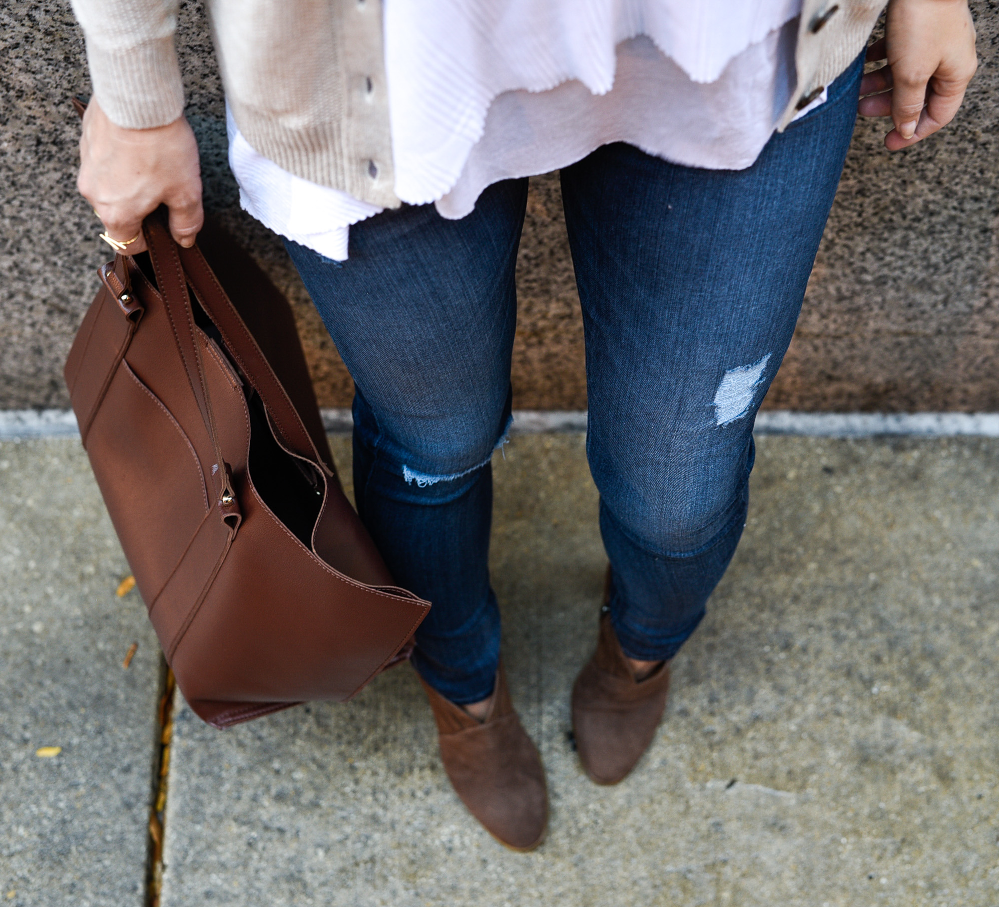 Jenna Colgrove wearing the Hudson Distressed Nico Skinny Jeans.