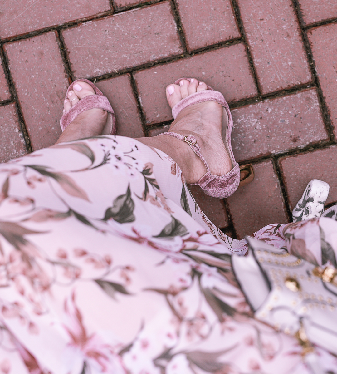 Blush pink velvet block heels for wedding season. 