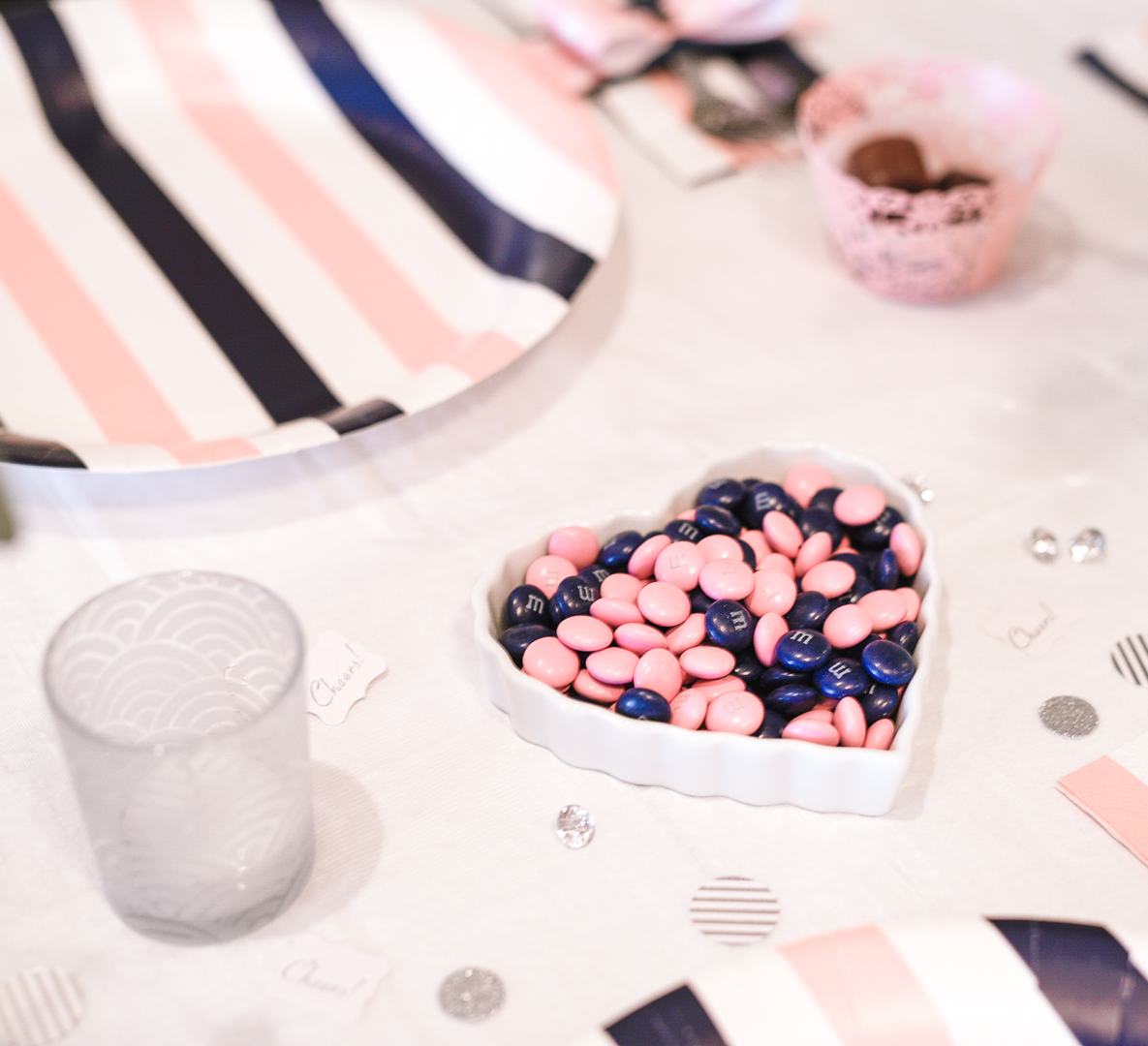 mini powdered donuts with sparkly rings 