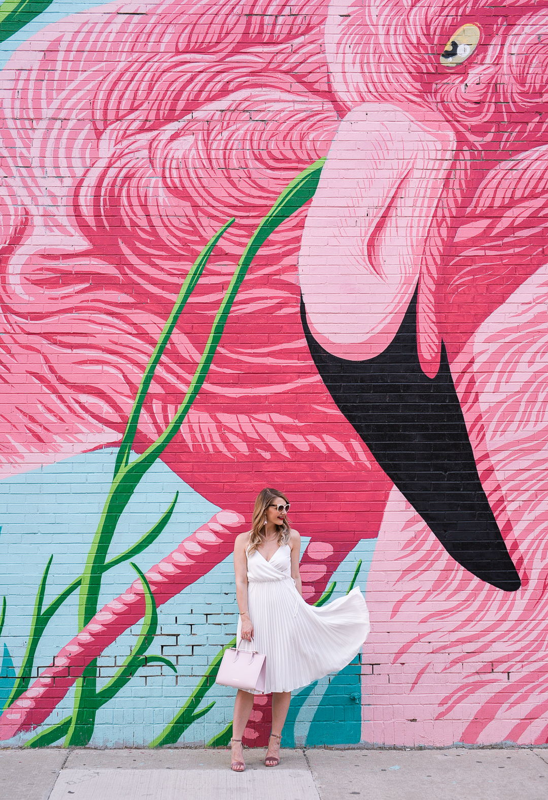 flamingo wall in downtown chicago