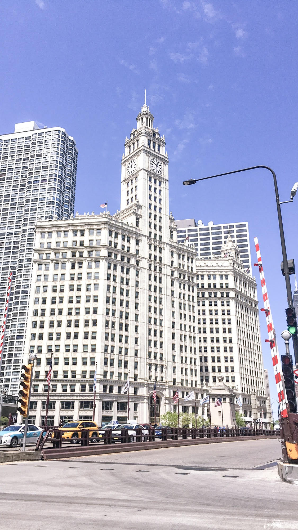 wrigley building in chicago