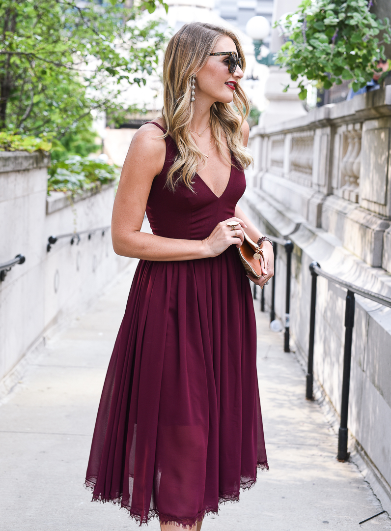 dress the population burgundy dress - Fall Wedding Guest Dress Guide by Chicago style blogger Visions of Vogue