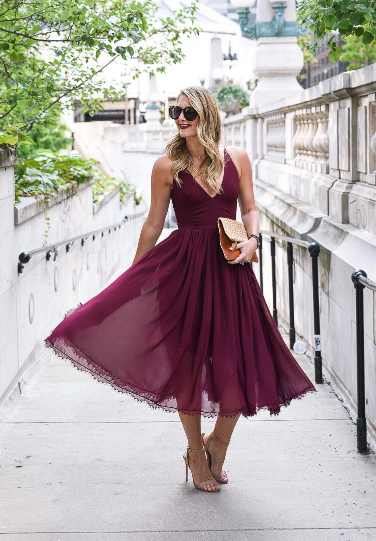 what to wear to a fall wedding - Fall Wedding Guest Dress Guide by Chicago style blogger Visions of Vogue