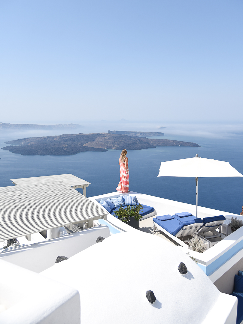 where to stay in santorini