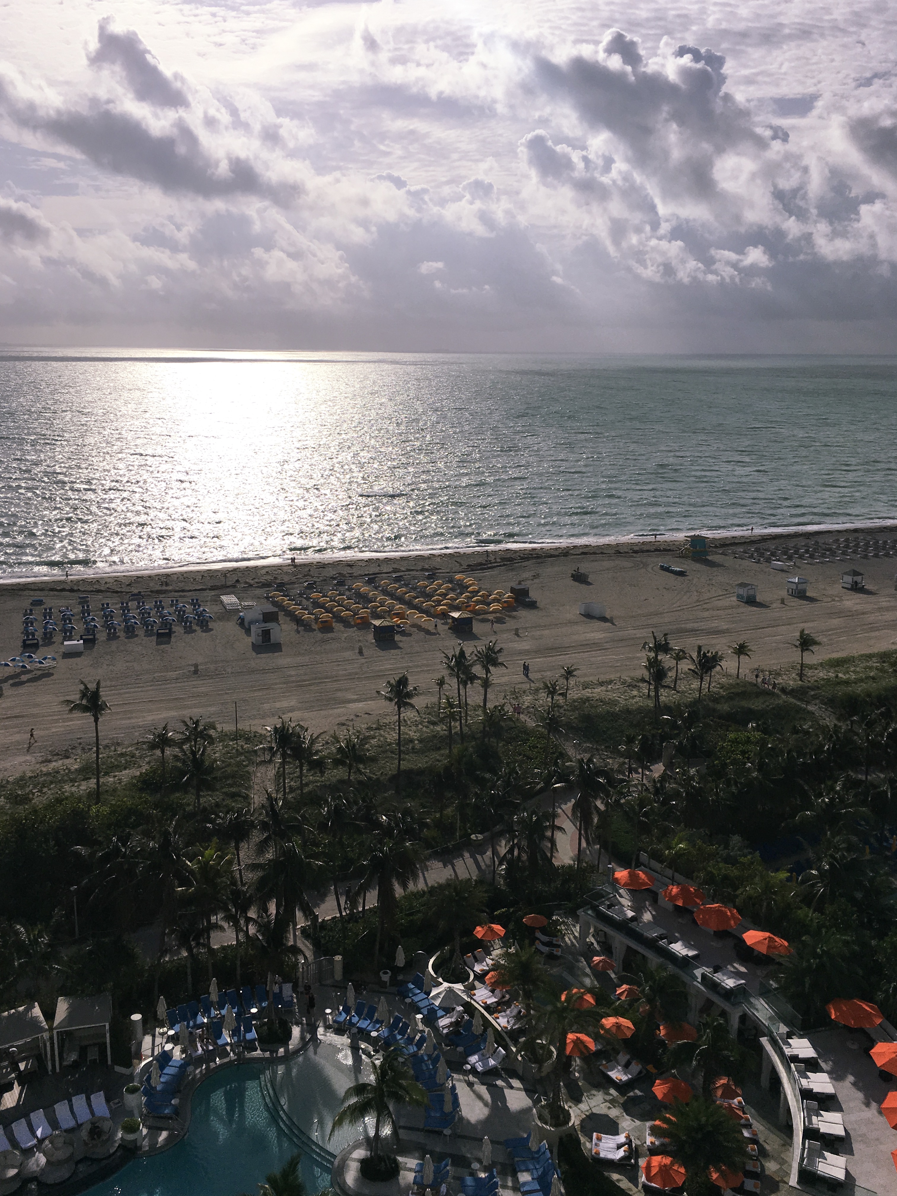 view from hotel room at loews hotel miami