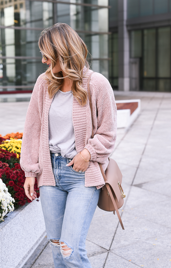 fall outfit inspiration with a twist front tee and boyfriend jeans