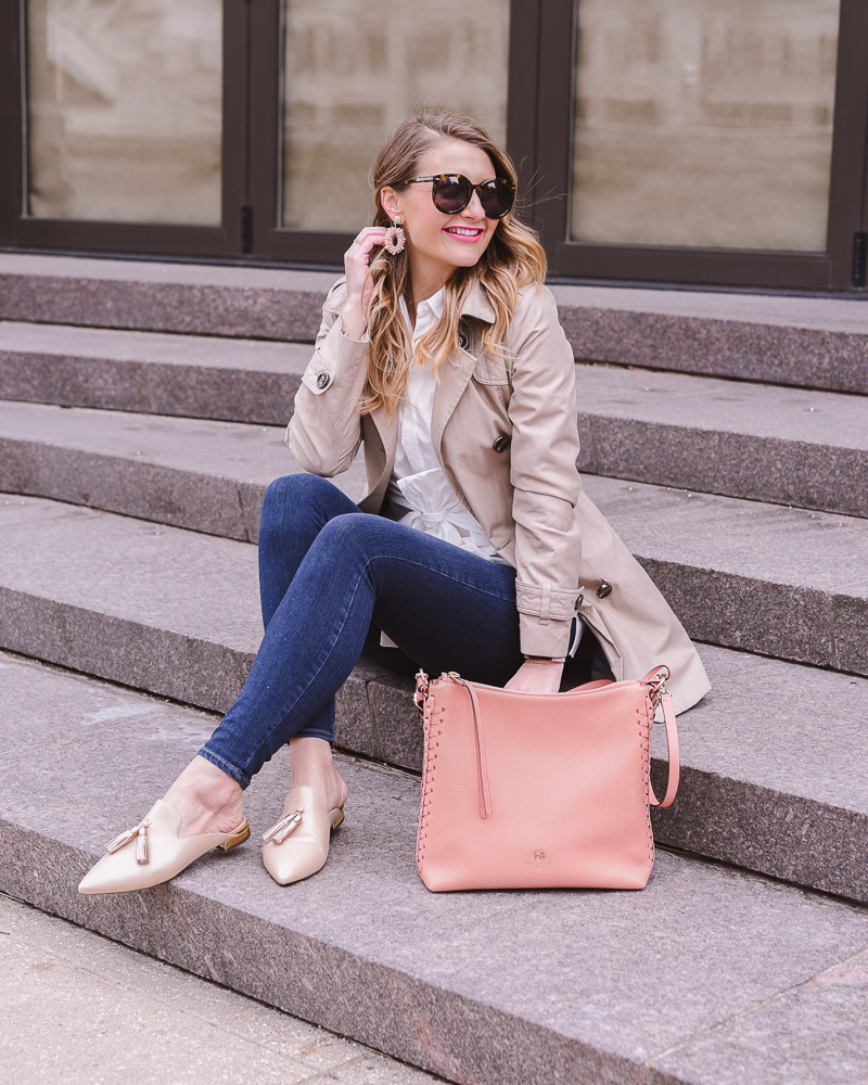 how to wear a pink bag in spring