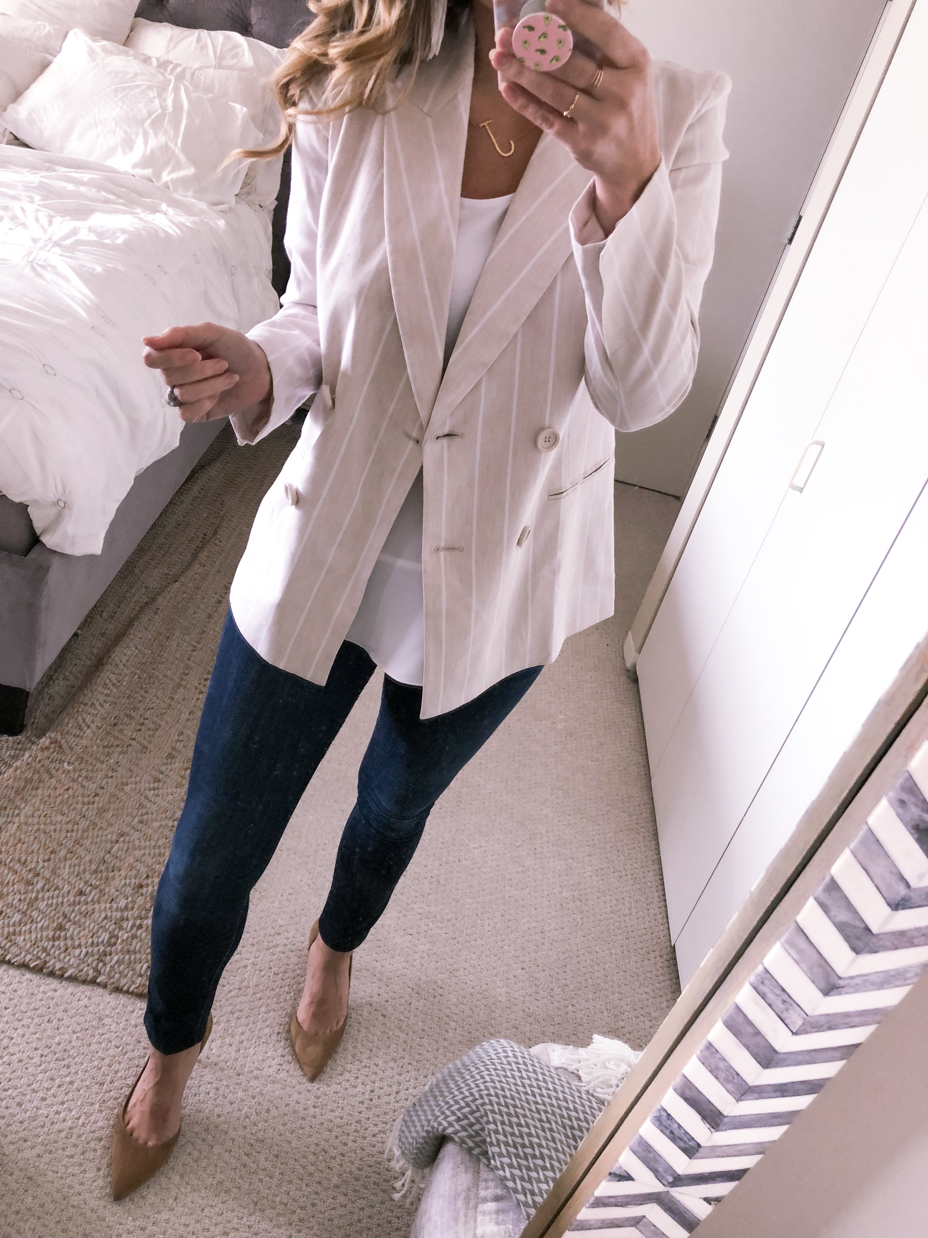 striped beige blazer with skinny jeans