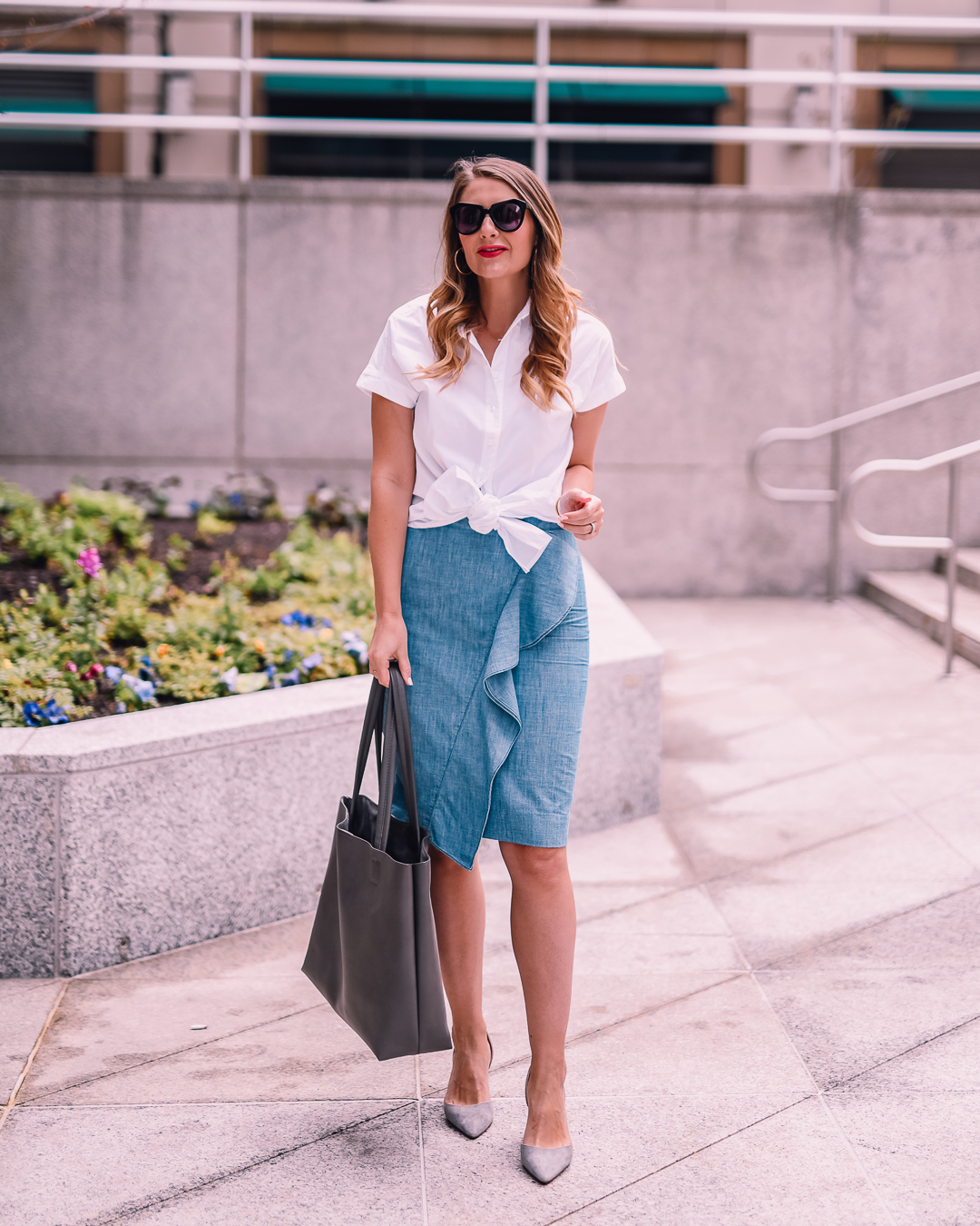 how to style a pencil skirt for work