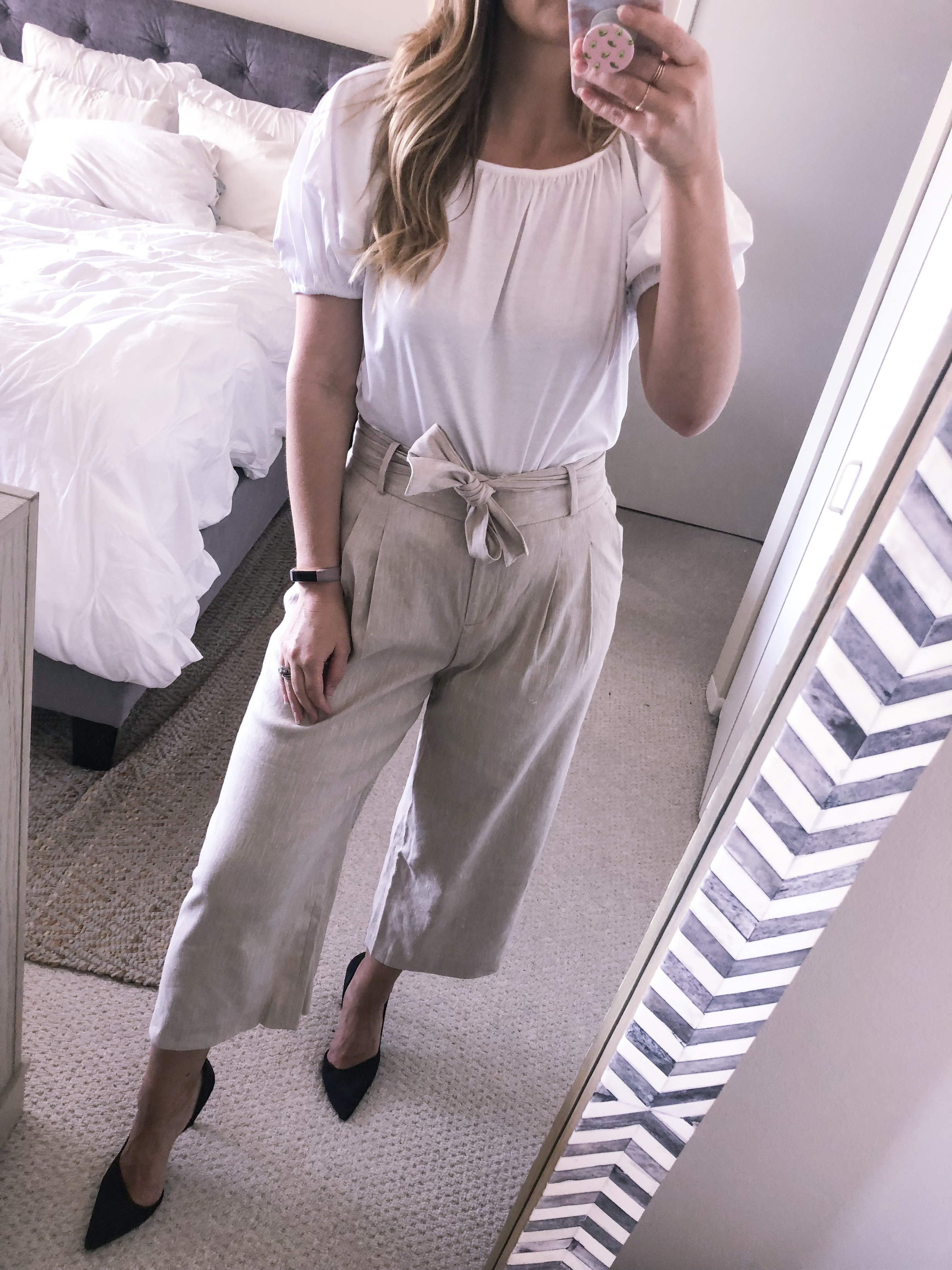 beige cropped pants