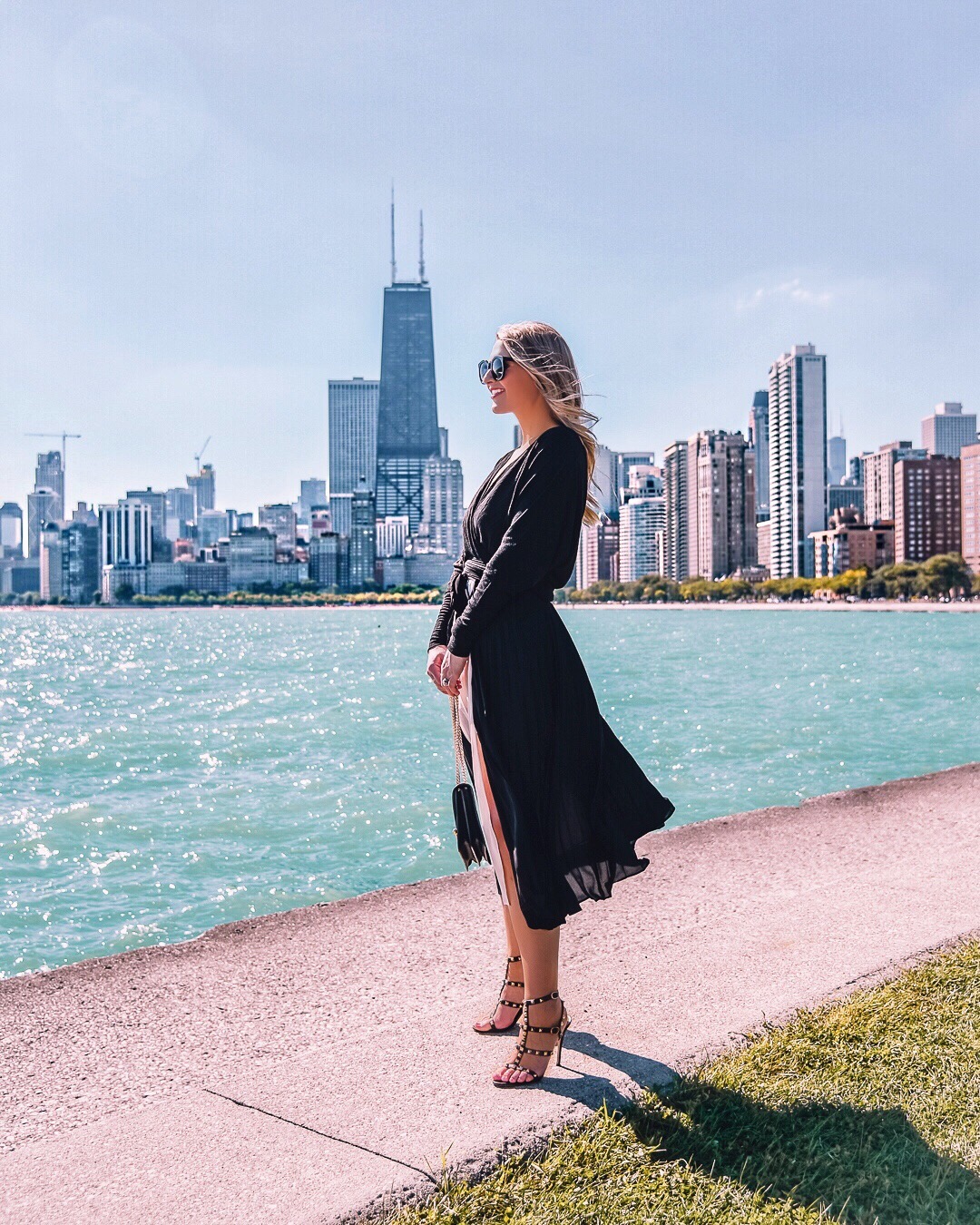 Chicago fashion blogger shares the best date night tops for fall.