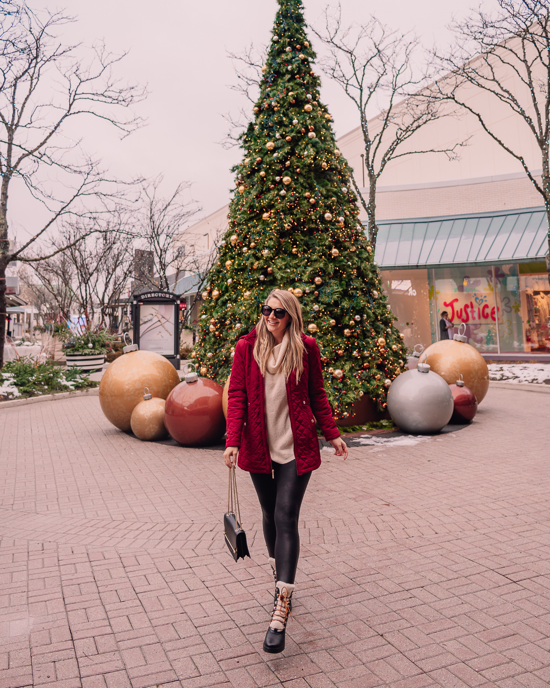 Holiday Season at Westfield Old Orchard