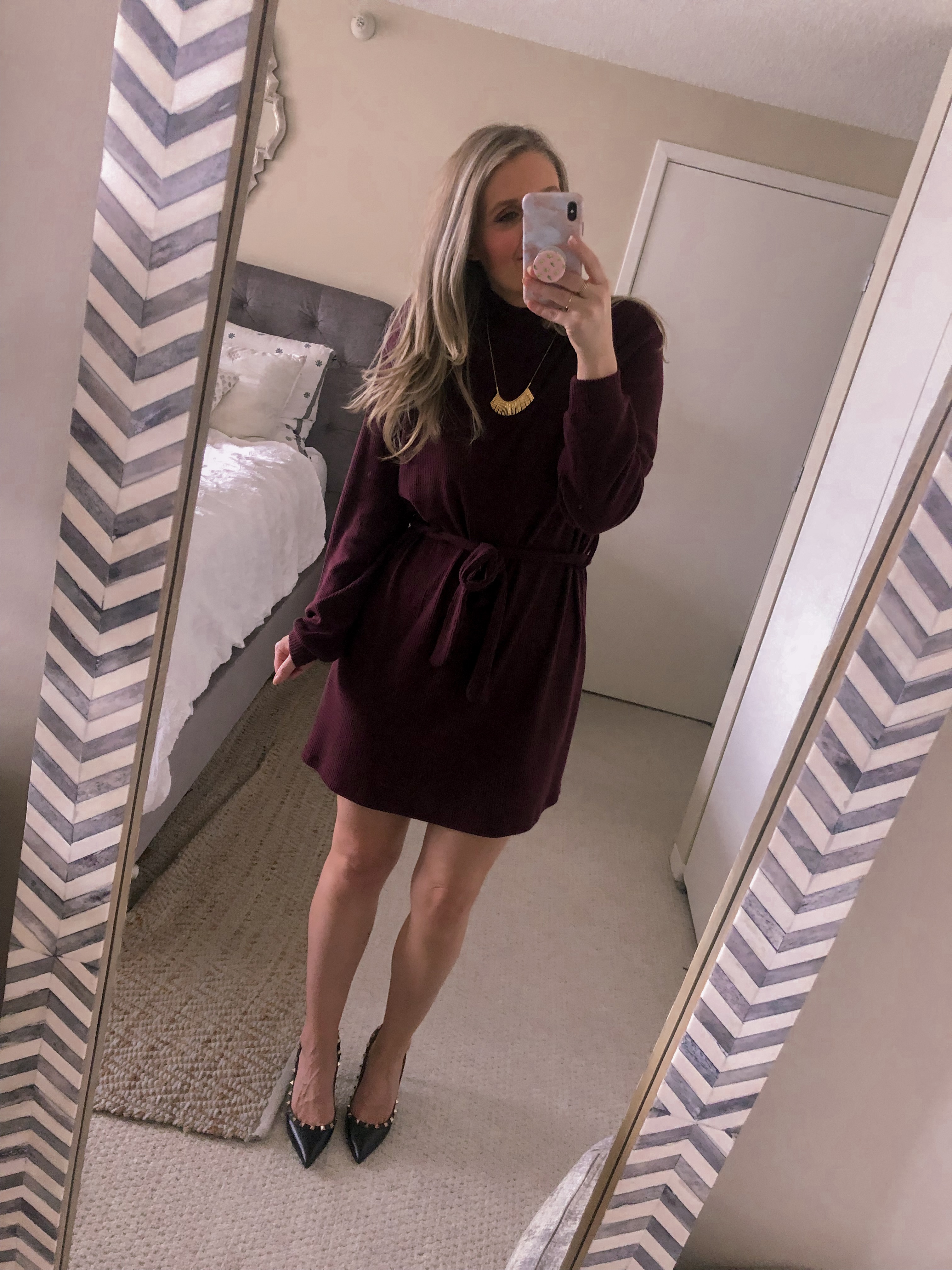 Burgundy shop dress outfit