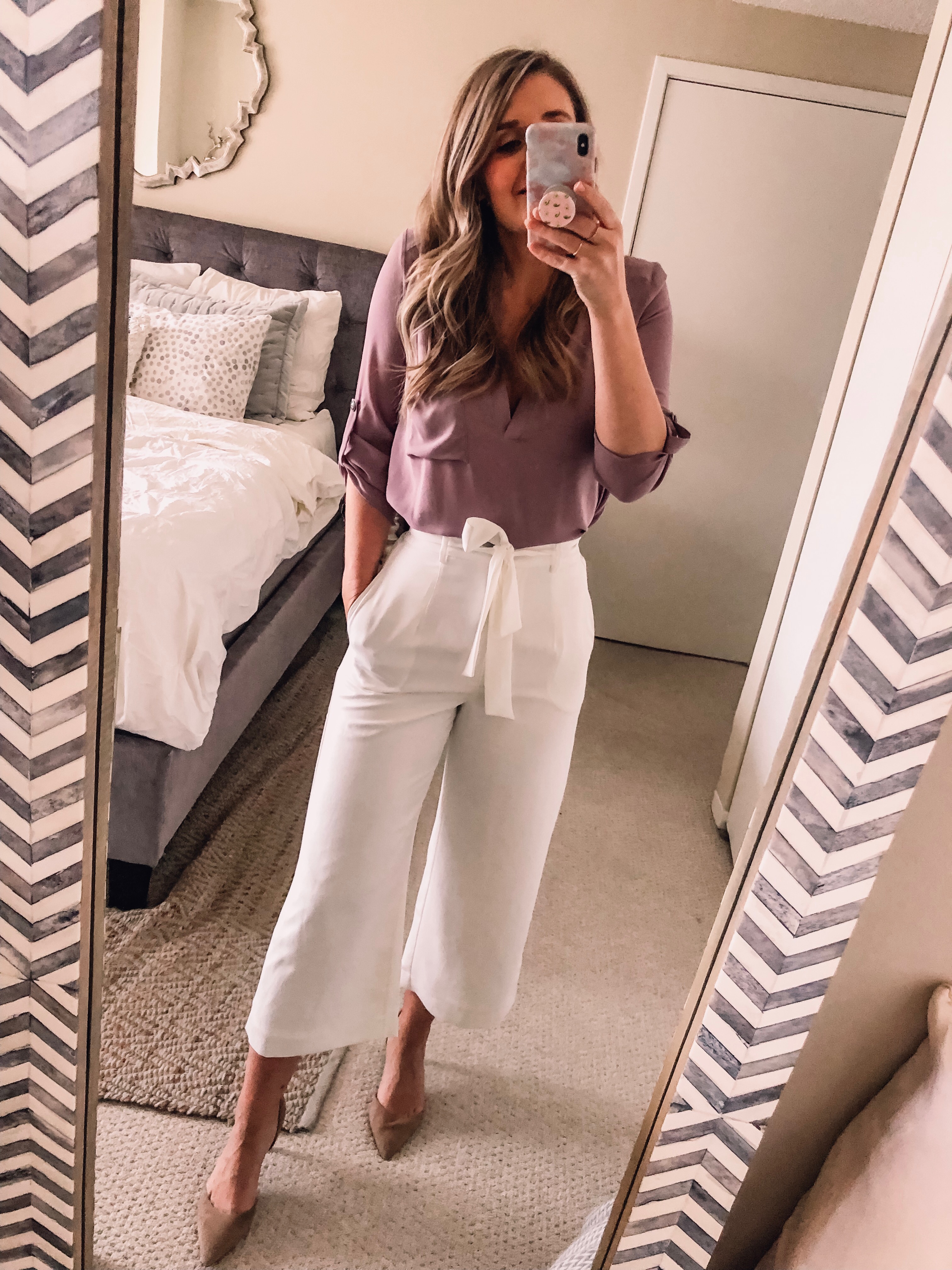 pink blouse with white wide leg cropped pants for office outfit ideas