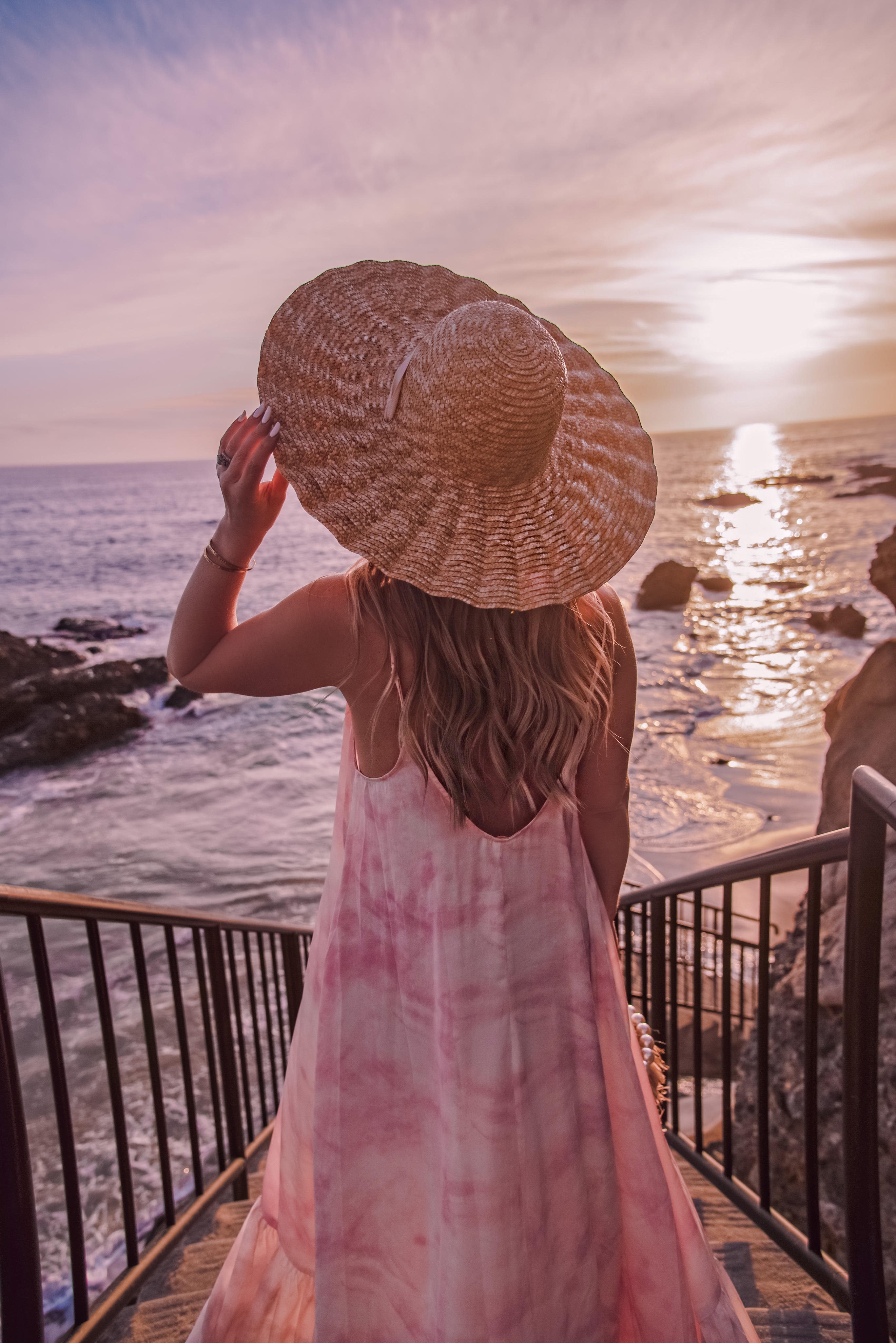 scalloped straw hat