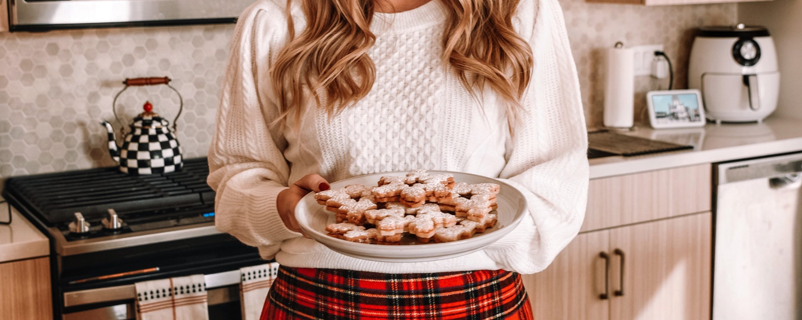 holiday cookie recipe: linzer lemon raspberry preserve christmas cookies